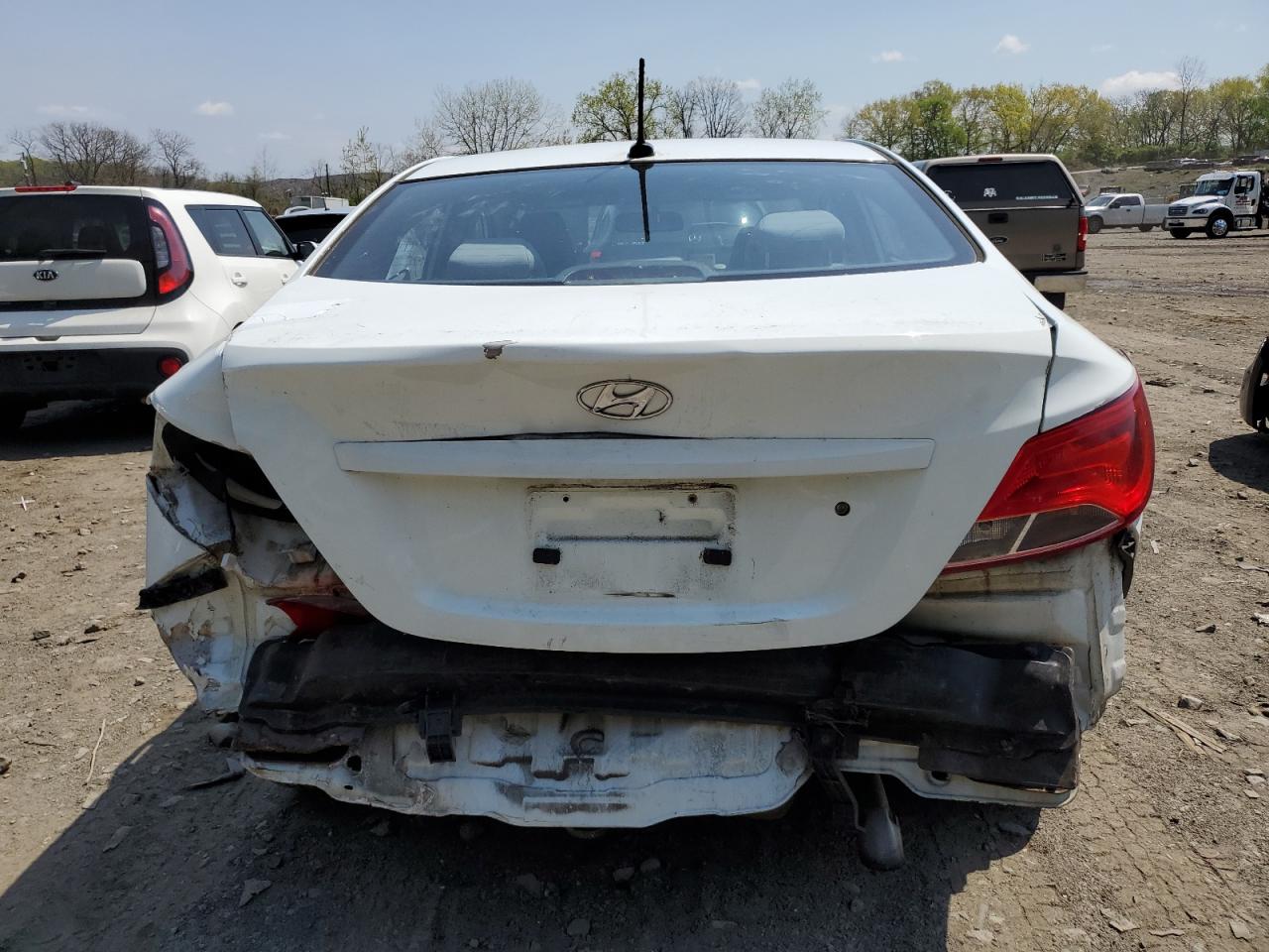 KMHCT4AEXFU913447 2015 Hyundai Accent Gls