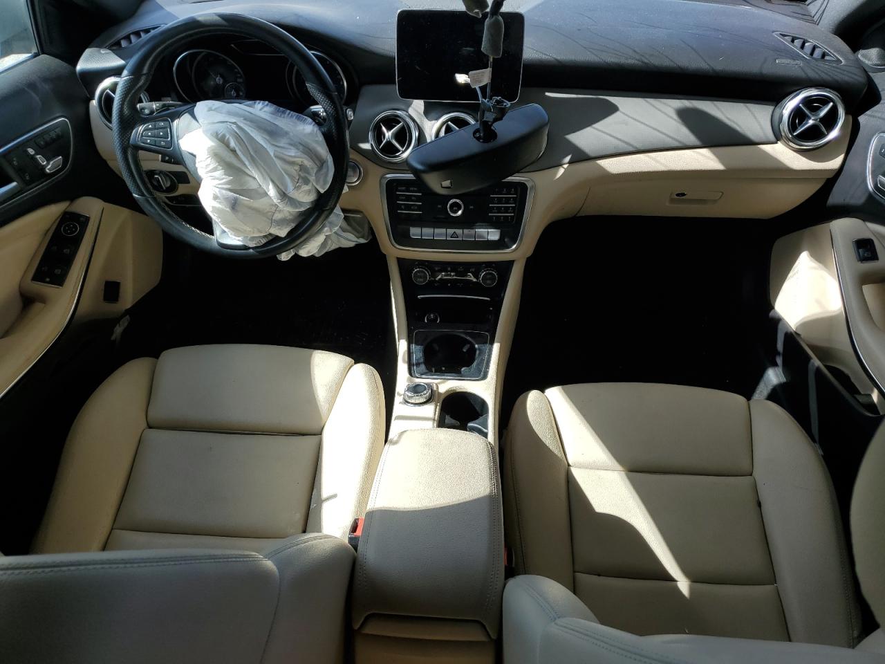 W1NTG4EBXLU040683 2020 Mercedes-Benz Gla 250