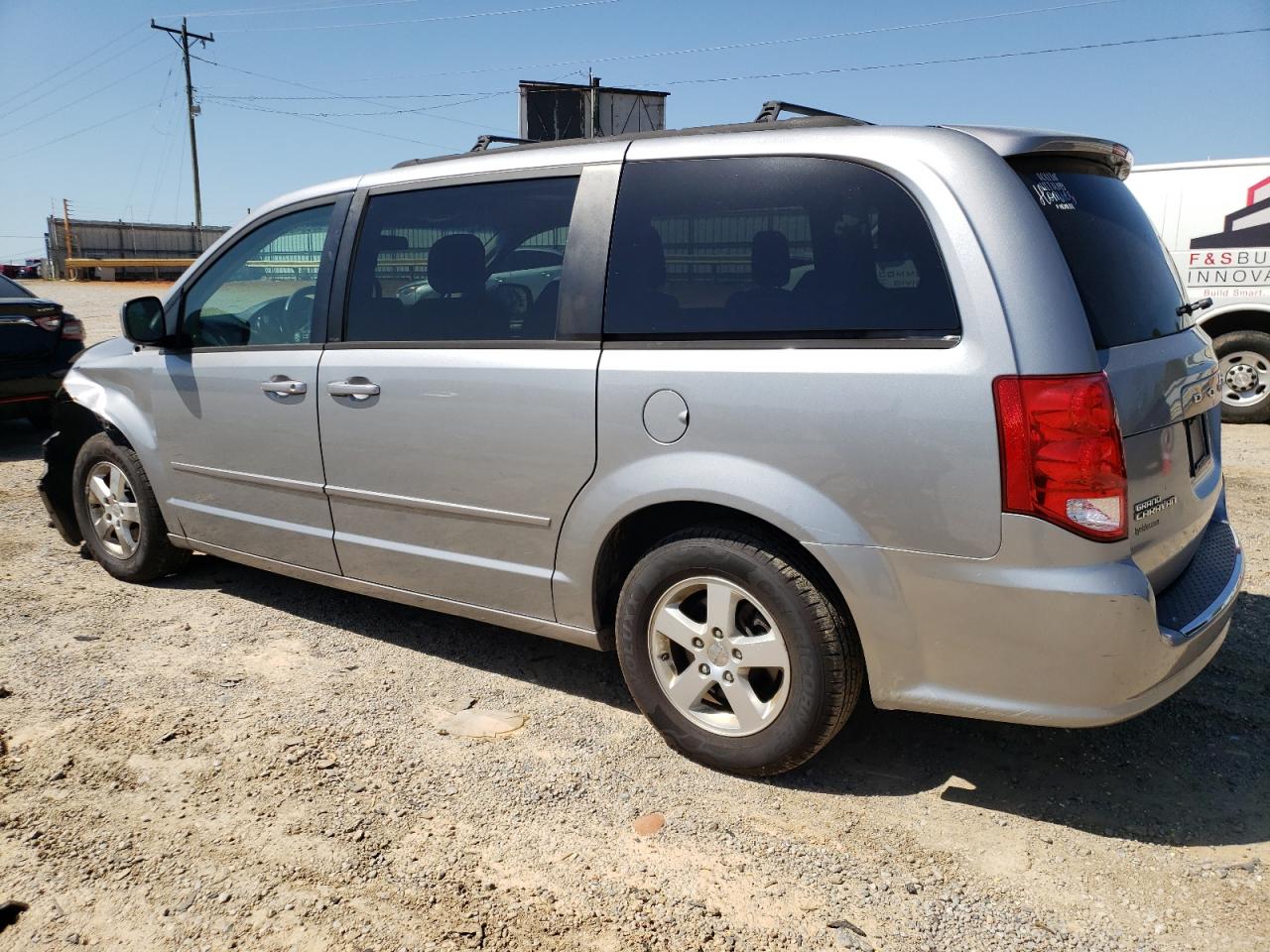 2C4RDGCG3DR637599 2013 Dodge Grand Caravan Sxt