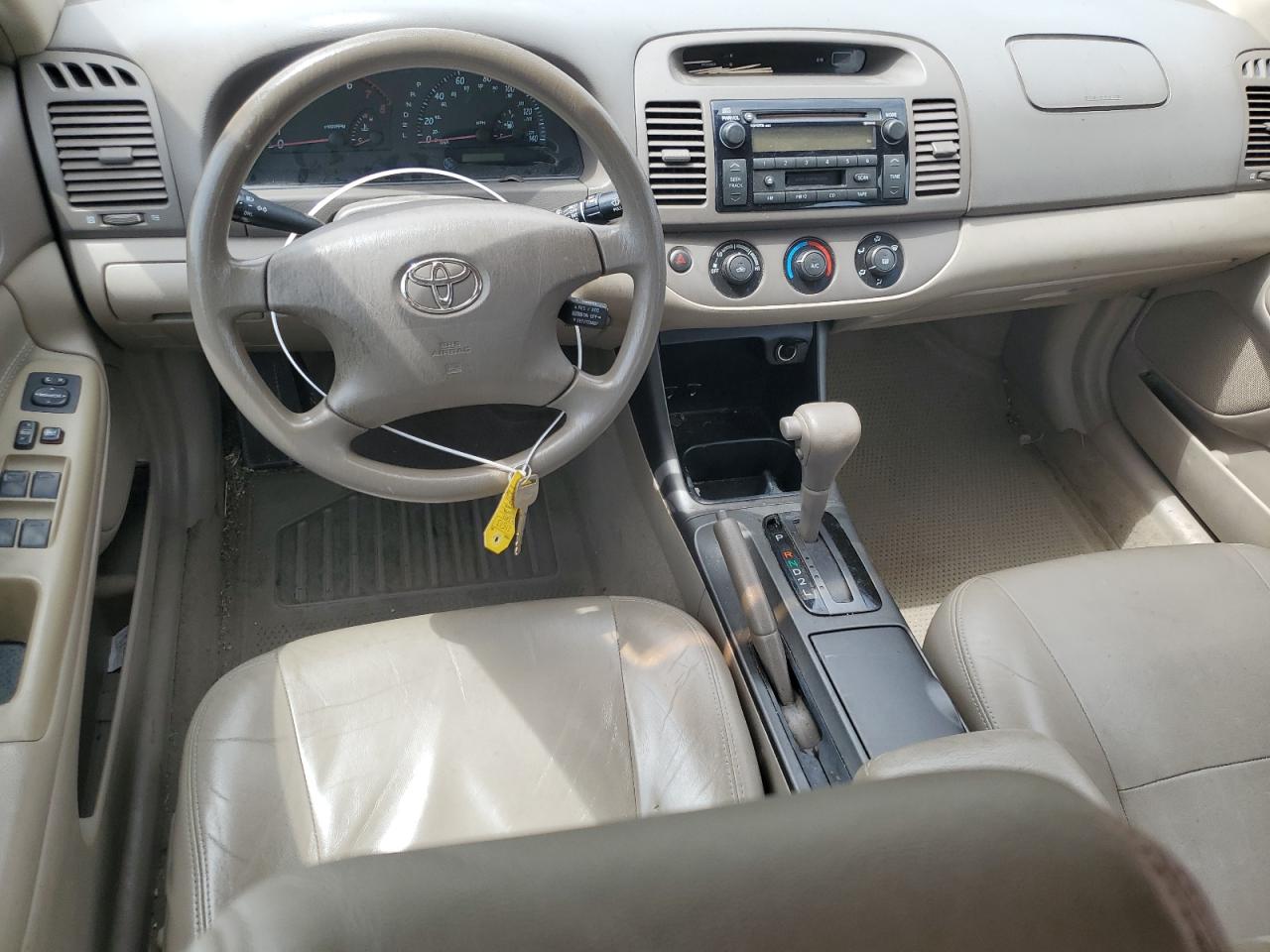 4T1BE32K34U889140 2004 Toyota Camry Le