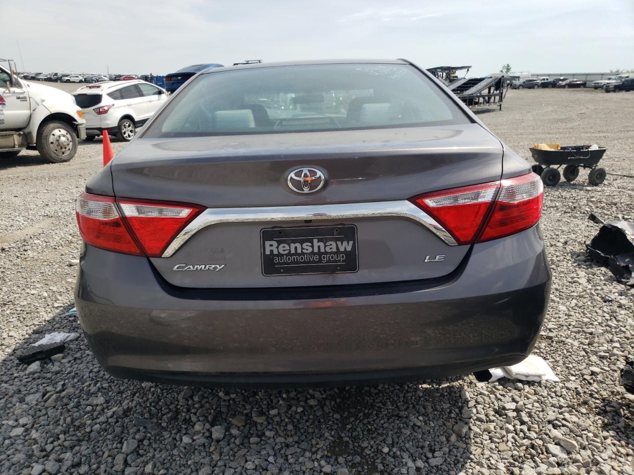 2017 Toyota Camry Le vin: 4T1BF1FKXHU327916