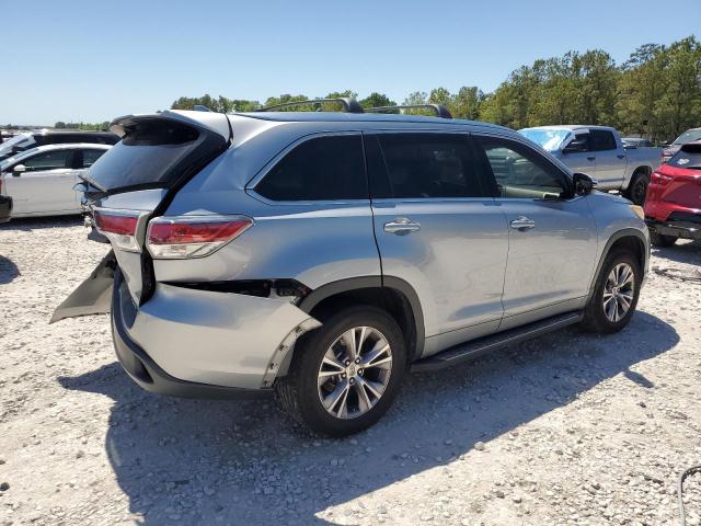 VIN 5TDKKRFH3FS078072 2015 Toyota Highlander, Xle no.3