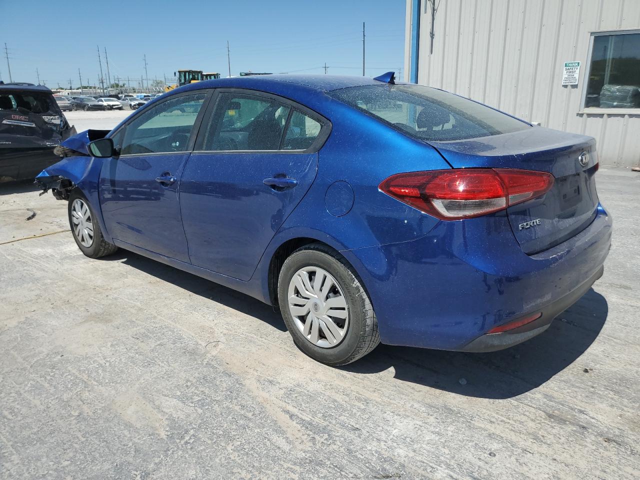 3KPFK4A7XJE272040 2018 Kia Forte Lx