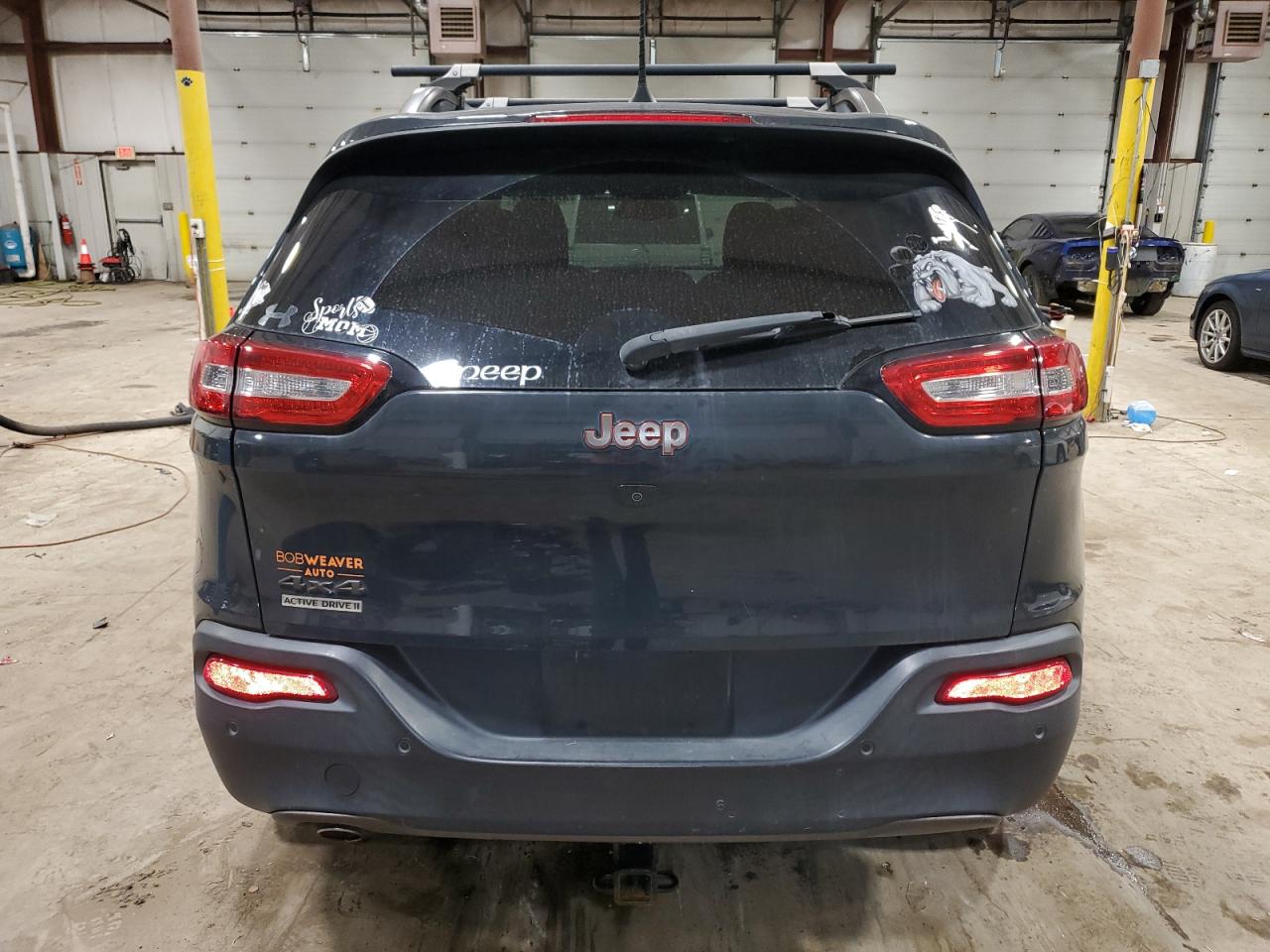 2016 Jeep Cherokee Latitude vin: 1C4PJMCB9GW310042