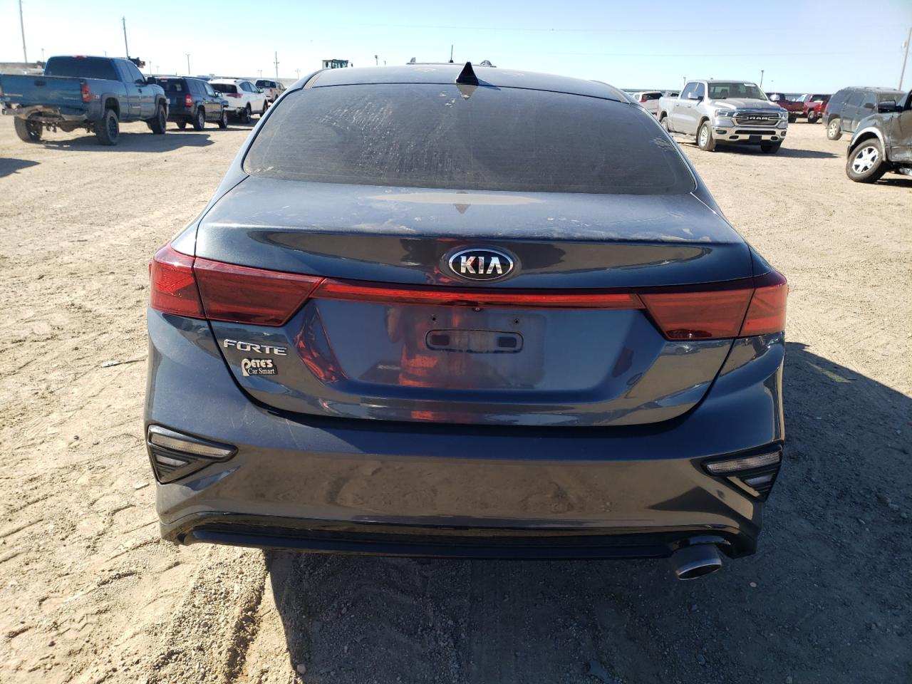 3KPF24AD4KE137918 2019 Kia Forte Fe