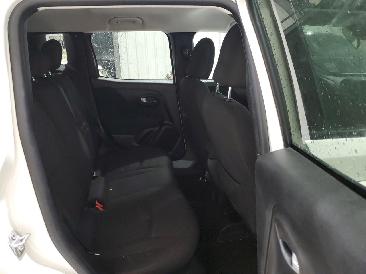 ZACNJABB1KPK94297 2019 Jeep Renegade Latitude