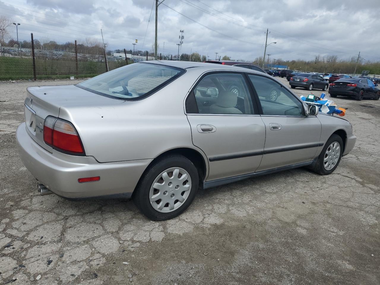 1HGCE6640TA007803 1996 Honda Accord Lx