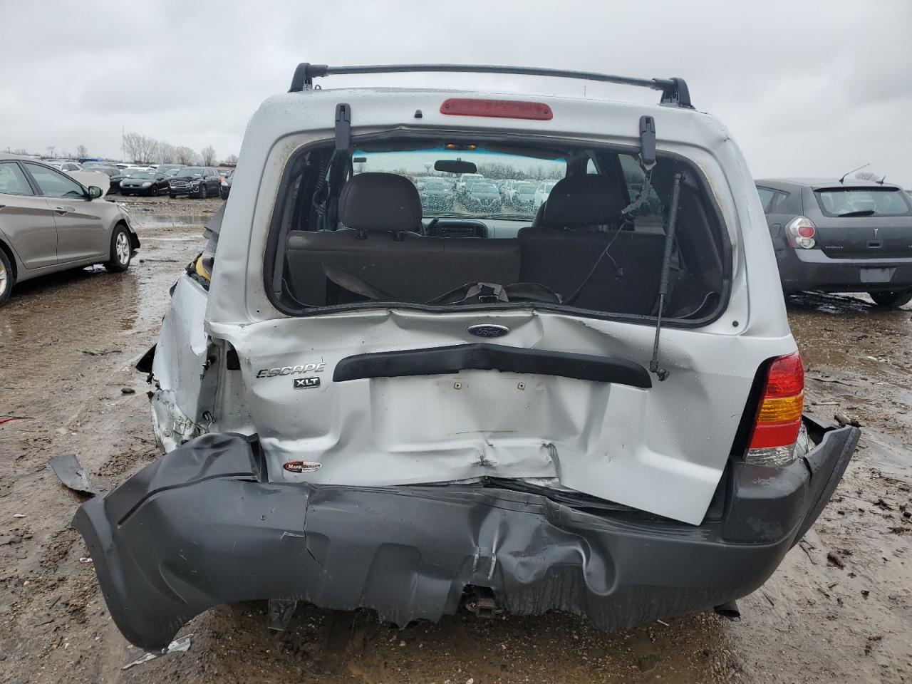 1FMYU04162KC48329 2002 Ford Escape Xlt