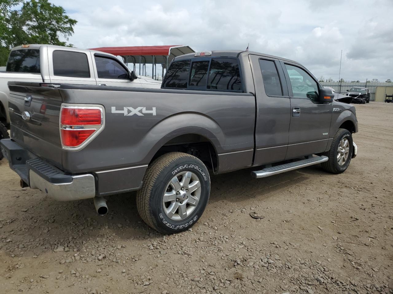 2014 Ford F150 Super Cab vin: 1FTFX1ET5EFA58835