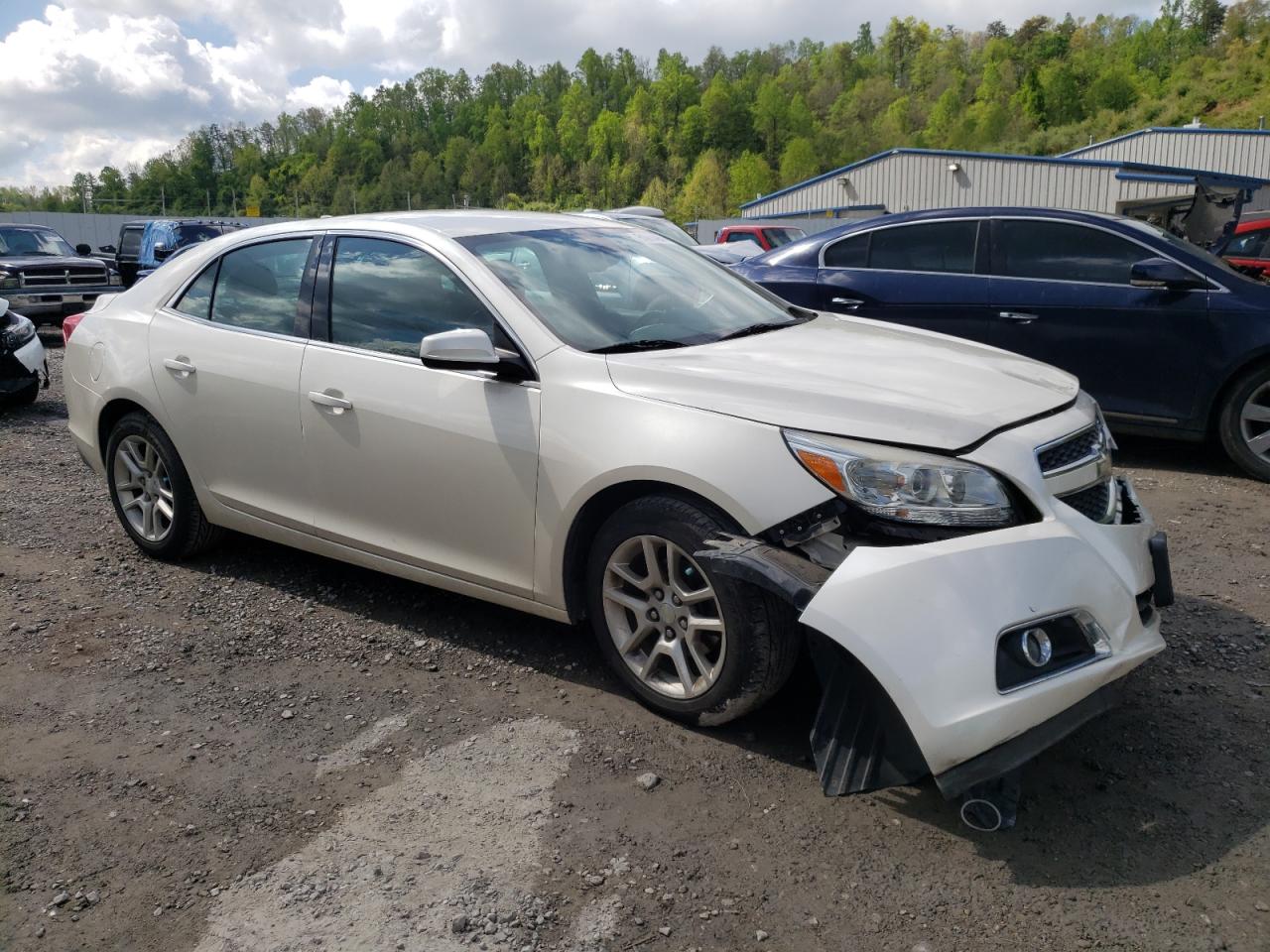 1G11F5RR2DF117611 2013 Chevrolet Malibu 2Lt