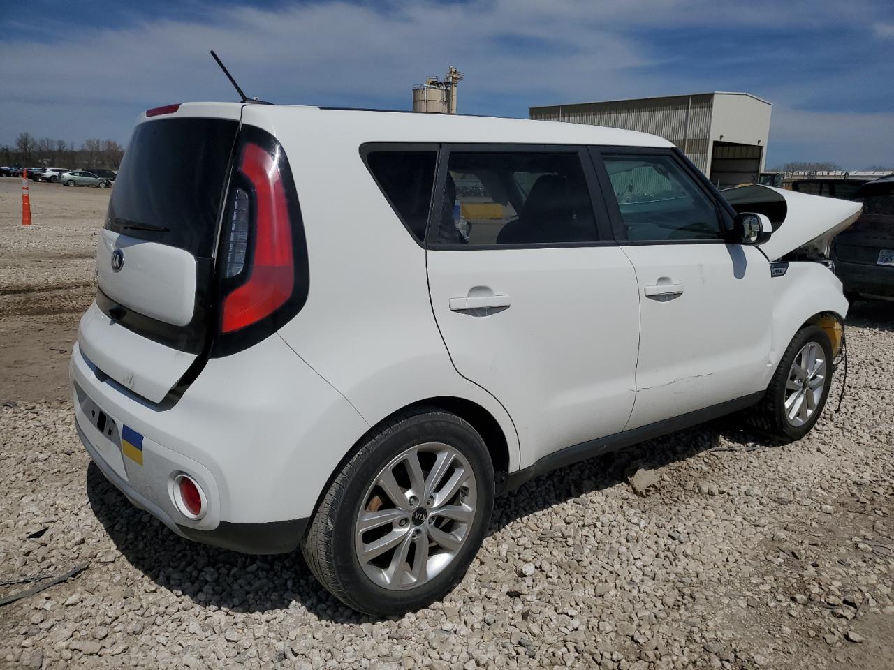 KNDJP3A56K7693095 2019 Kia Soul +