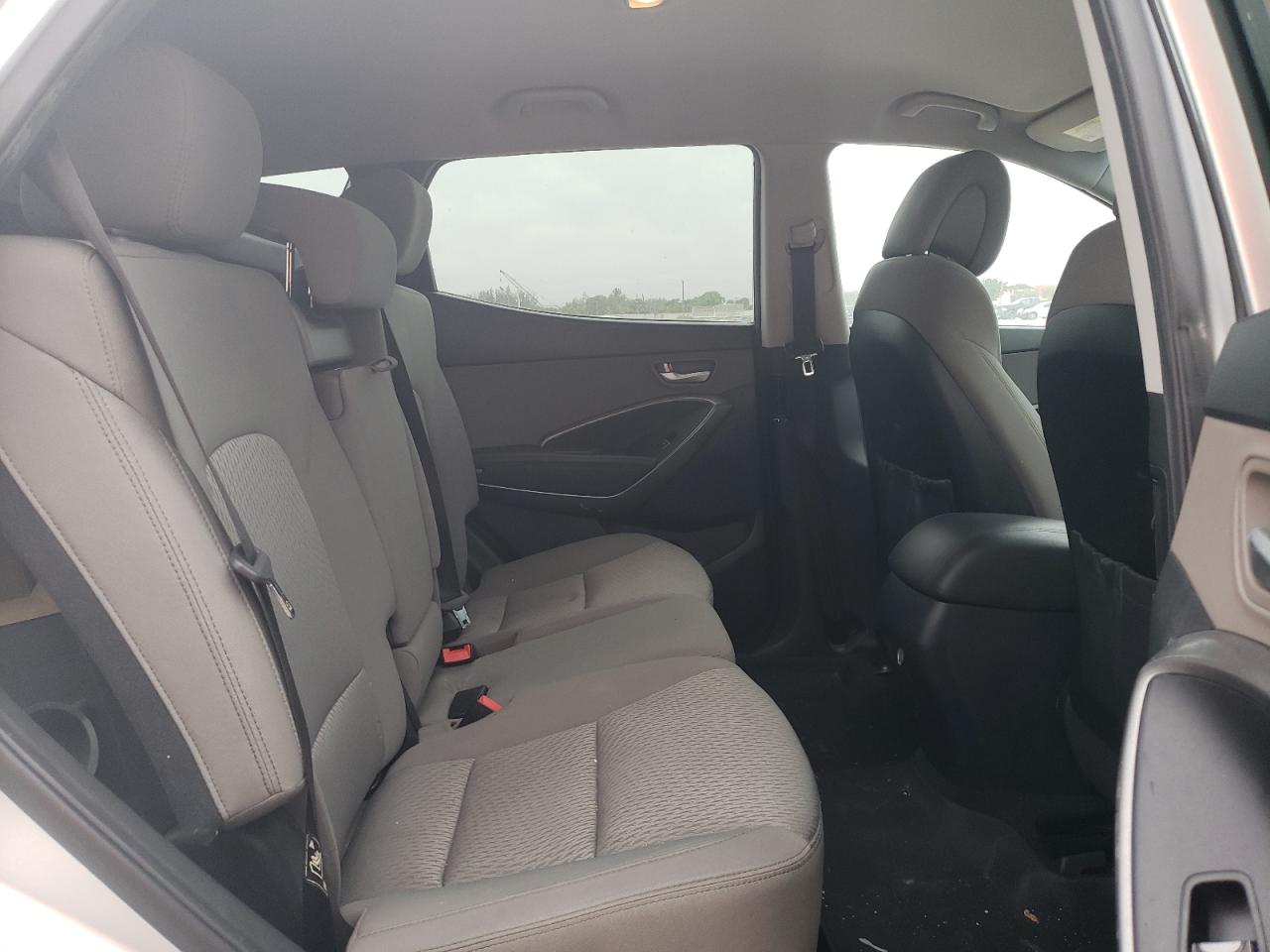 5XYZT3LB5HG437527 2017 Hyundai Santa Fe Sport