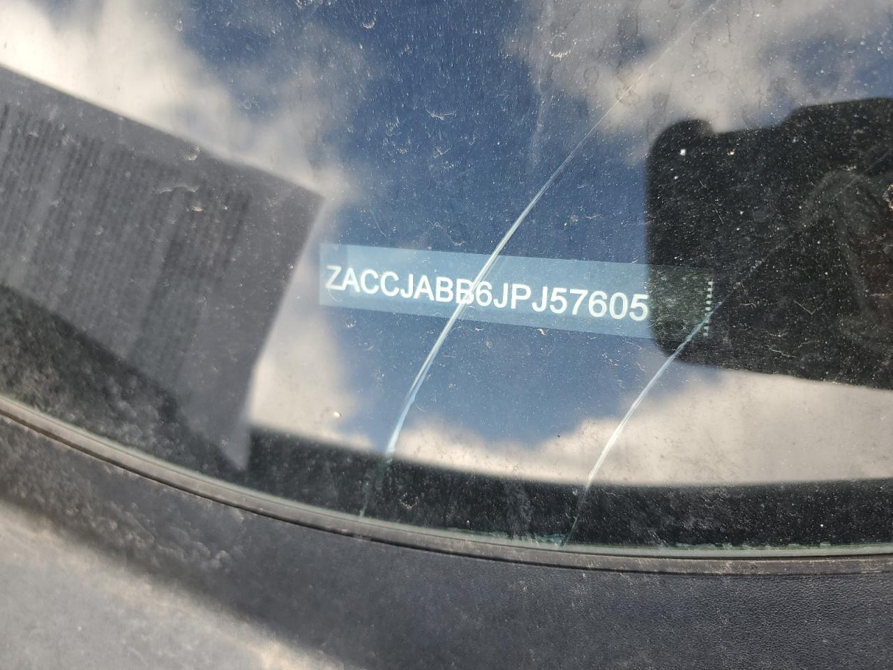 ZACCJABB6JPJ57605 2018 Jeep Renegade Latitude