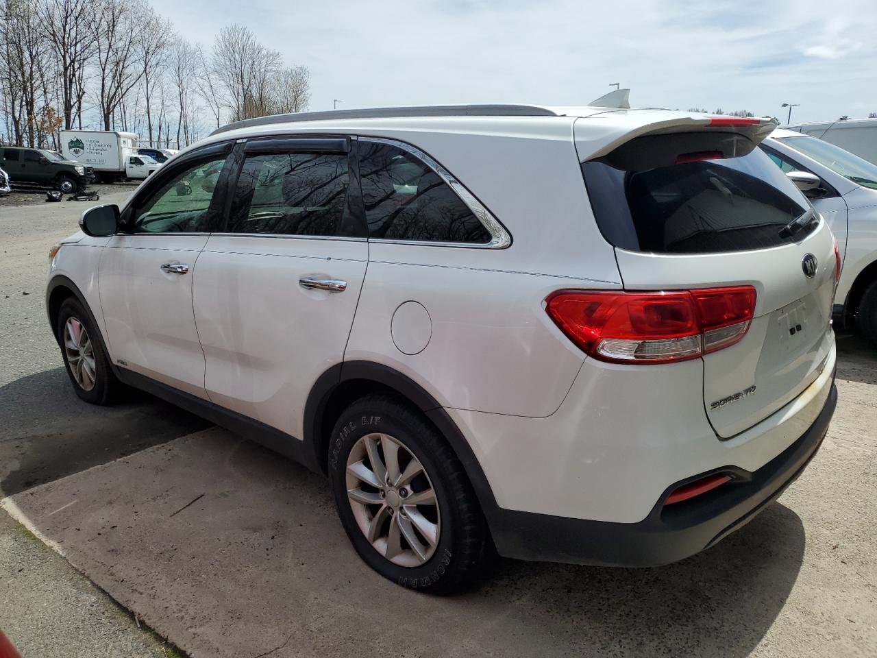 5XYPGDA32GG019311 2016 Kia Sorento Lx