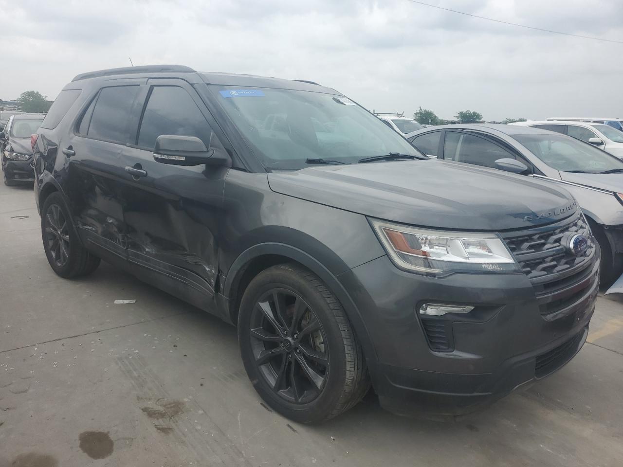 1FM5K7DH5JGA45352 2018 Ford Explorer Xlt