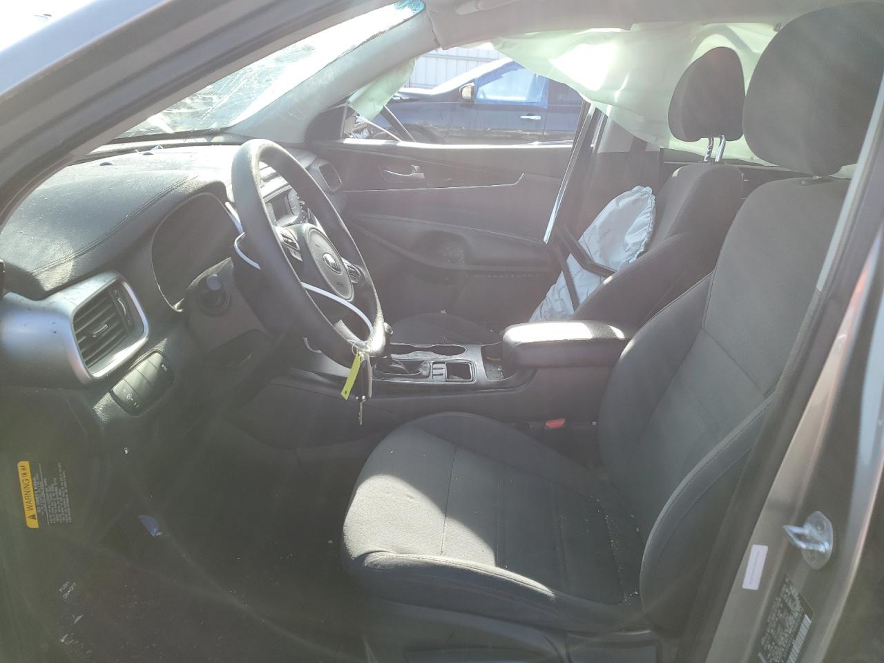 5XYPG4A37GG053972 2016 Kia Sorento Lx