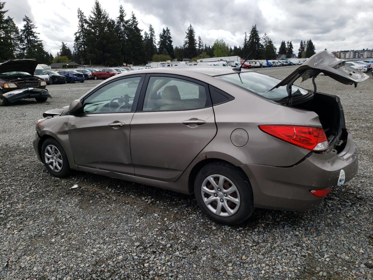 KMHCT4AE8DU560378 2013 Hyundai Accent Gls