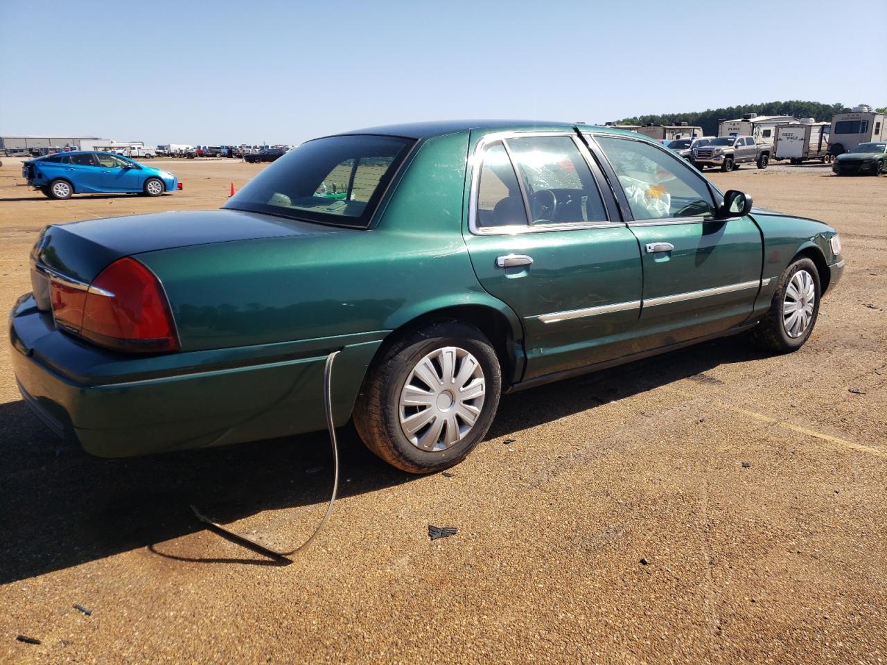 2MEFM74W5YX644062 2000 Mercury Grand Marquis Gs