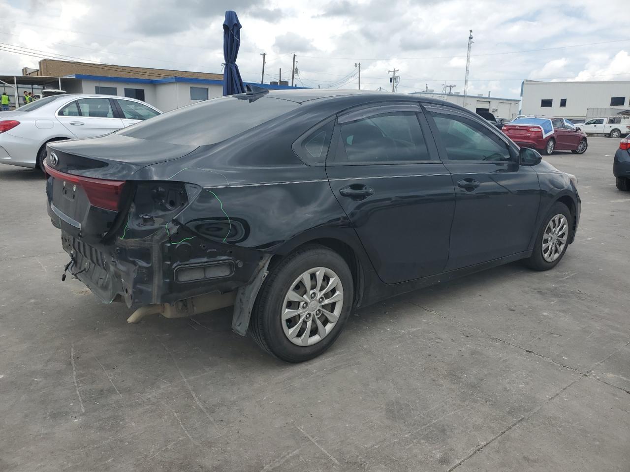 3KPF24AD3KE075377 2019 Kia Forte Fe