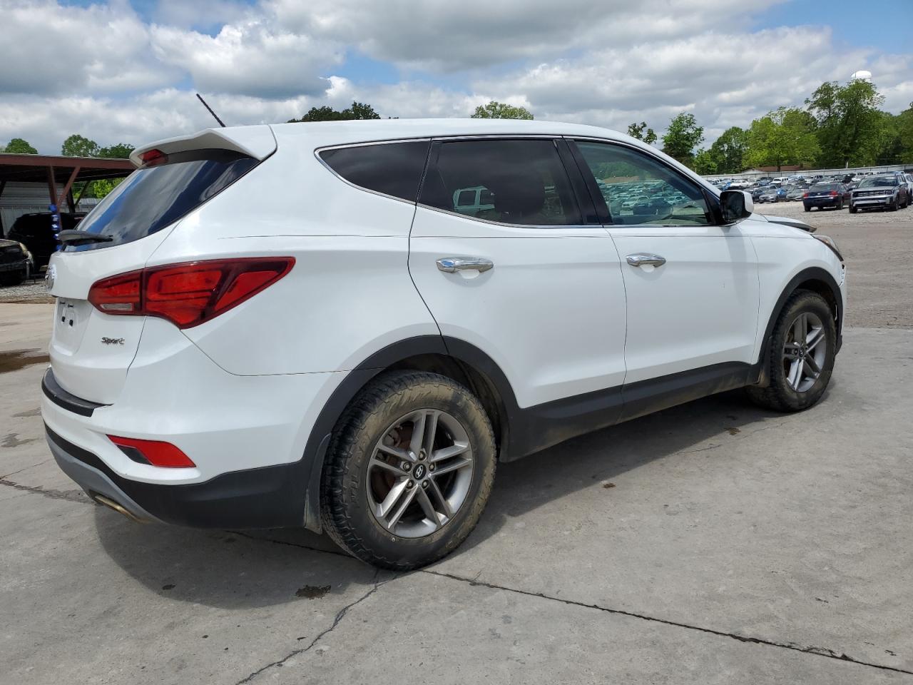 2018 Hyundai Santa Fe Sport vin: 5NMZT3LB6JH096411