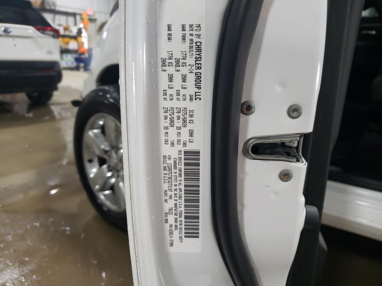 1C6RR7GT9ES273107 2014 Ram 1500 Slt