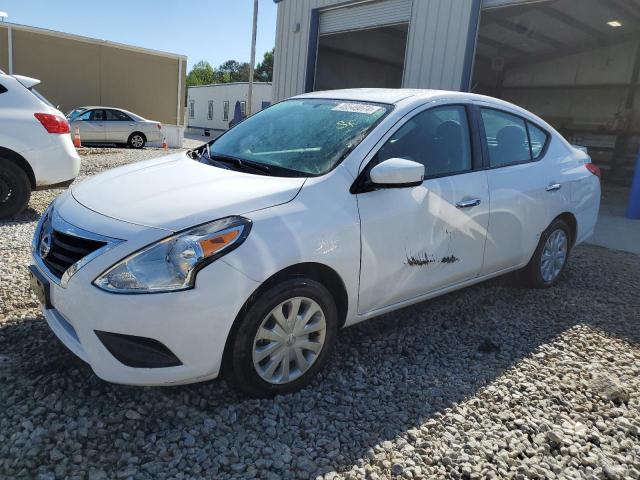 Lot #2501489147 2019 NISSAN VERSA S salvage car