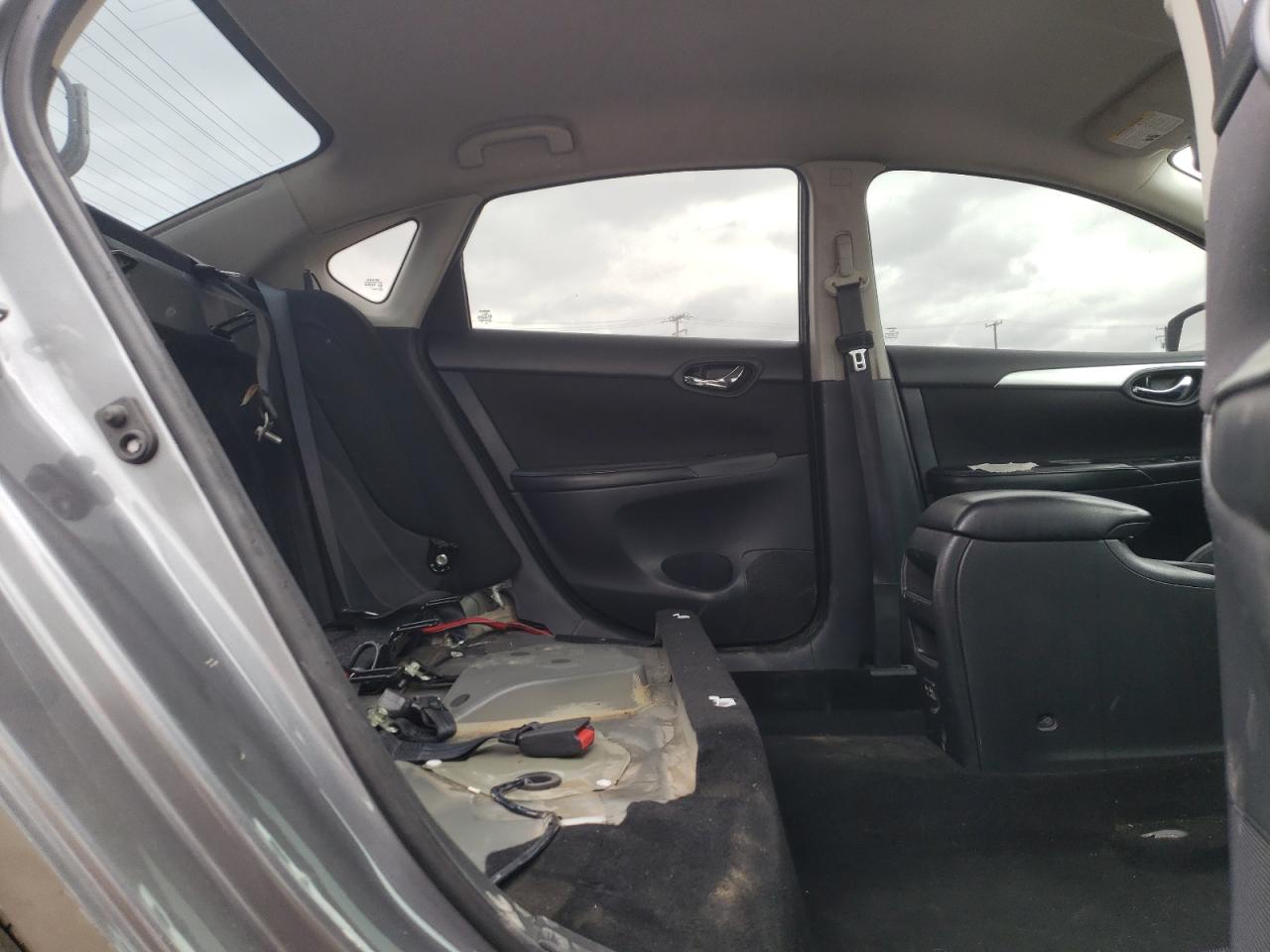 3N1AB7AP6JY323904 2018 Nissan Sentra S