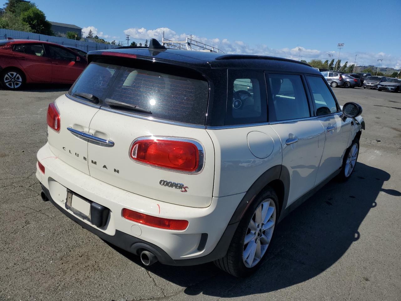 2017 Mini Cooper S Clubman All4 vin: WMWLU5C58H2E80343