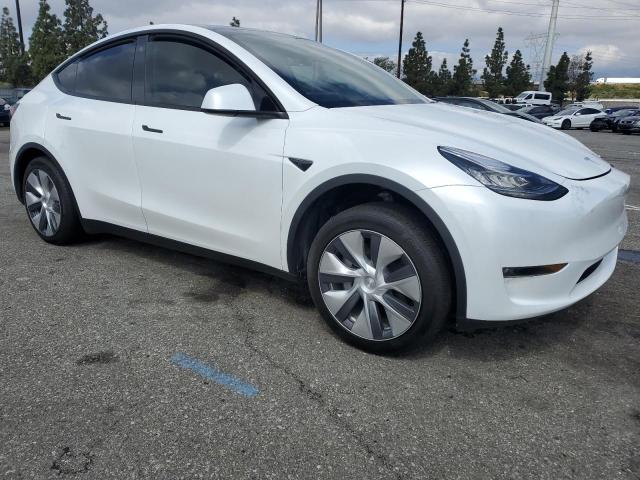 7SAYGDEE7PA128905 Tesla Model Y  4