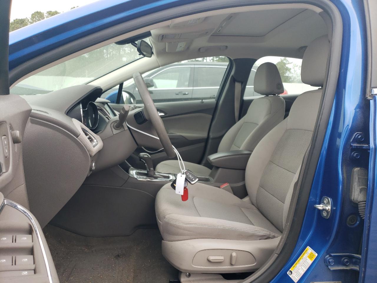 3G1BE6SM1HS520685 2017 Chevrolet Cruze Lt