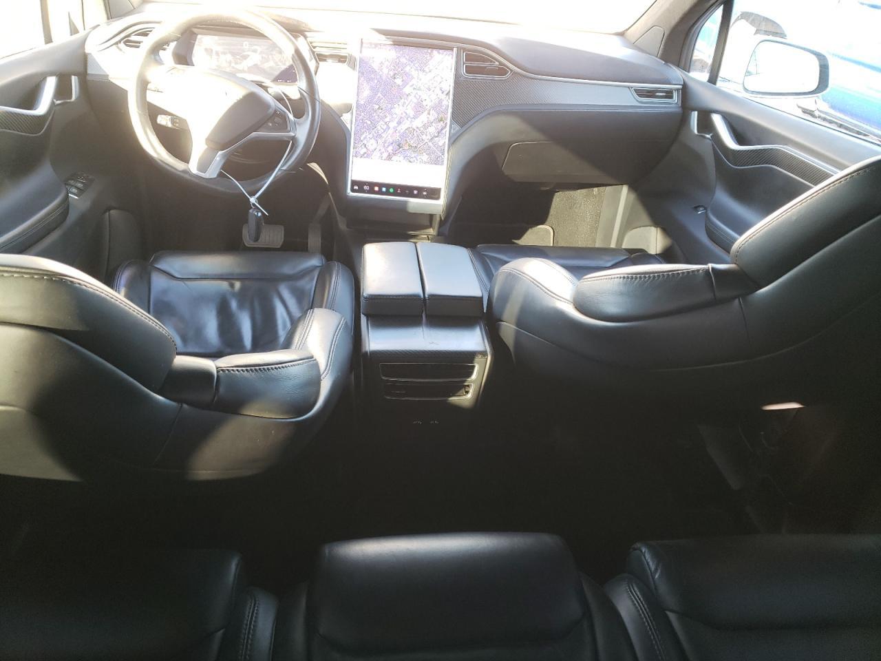 5YJXCAE25HF052047 2017 Tesla Model X