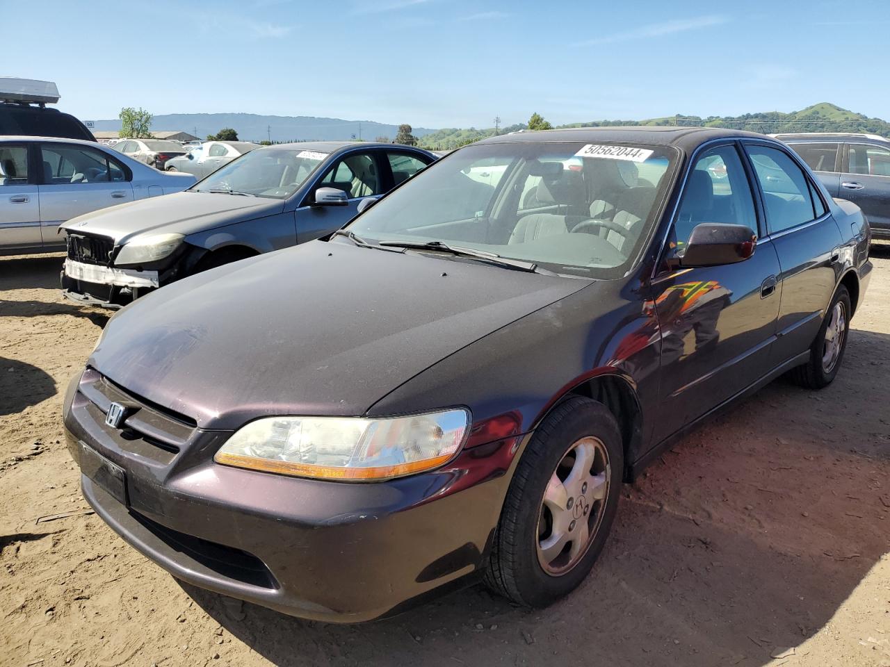 1HGCG6677XA061870 1999 Honda Accord Ex