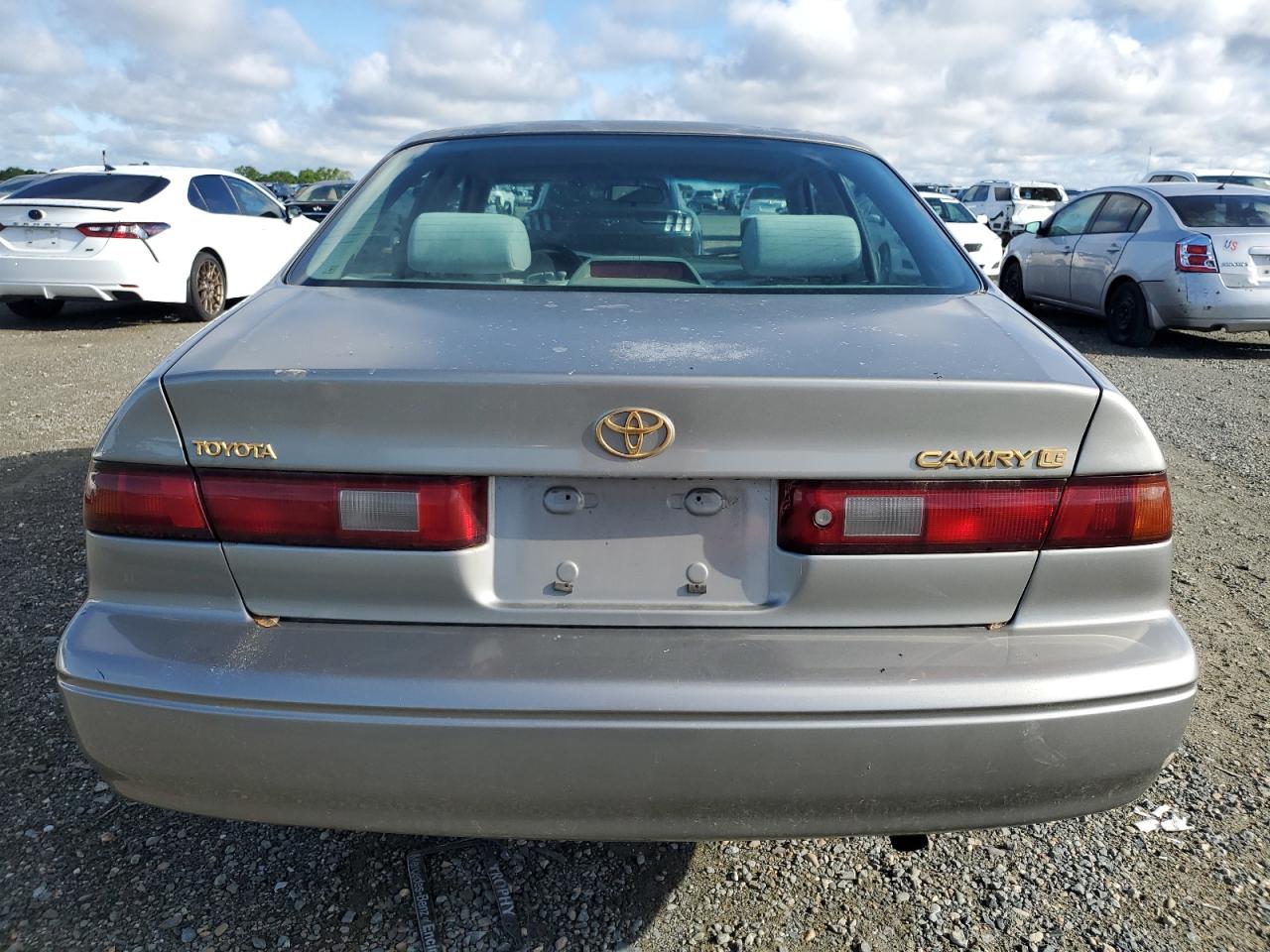 JT2BG22K7W0166693 1998 Toyota Camry Ce