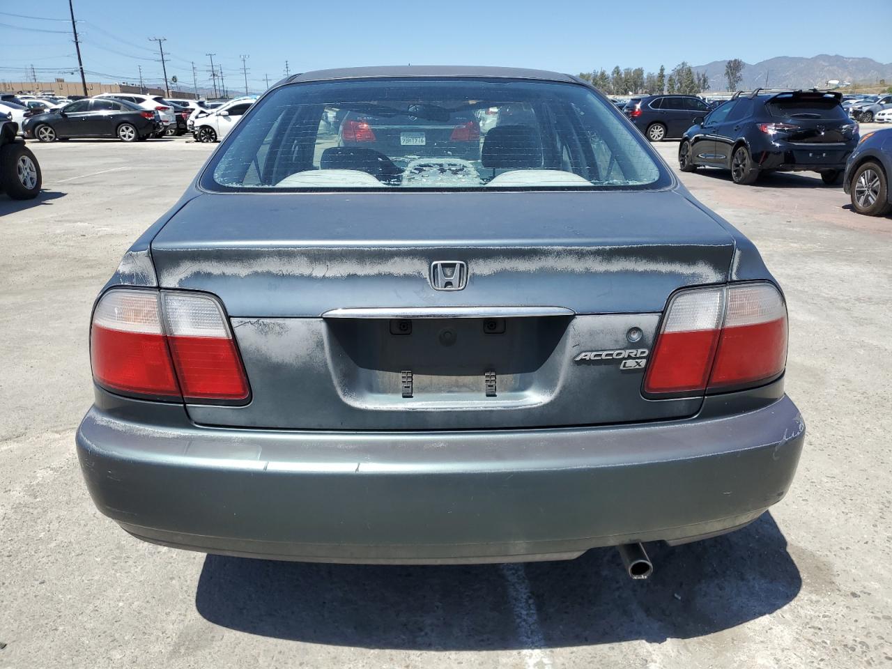 1HGCD5537TA072444 1996 Honda Accord Lx