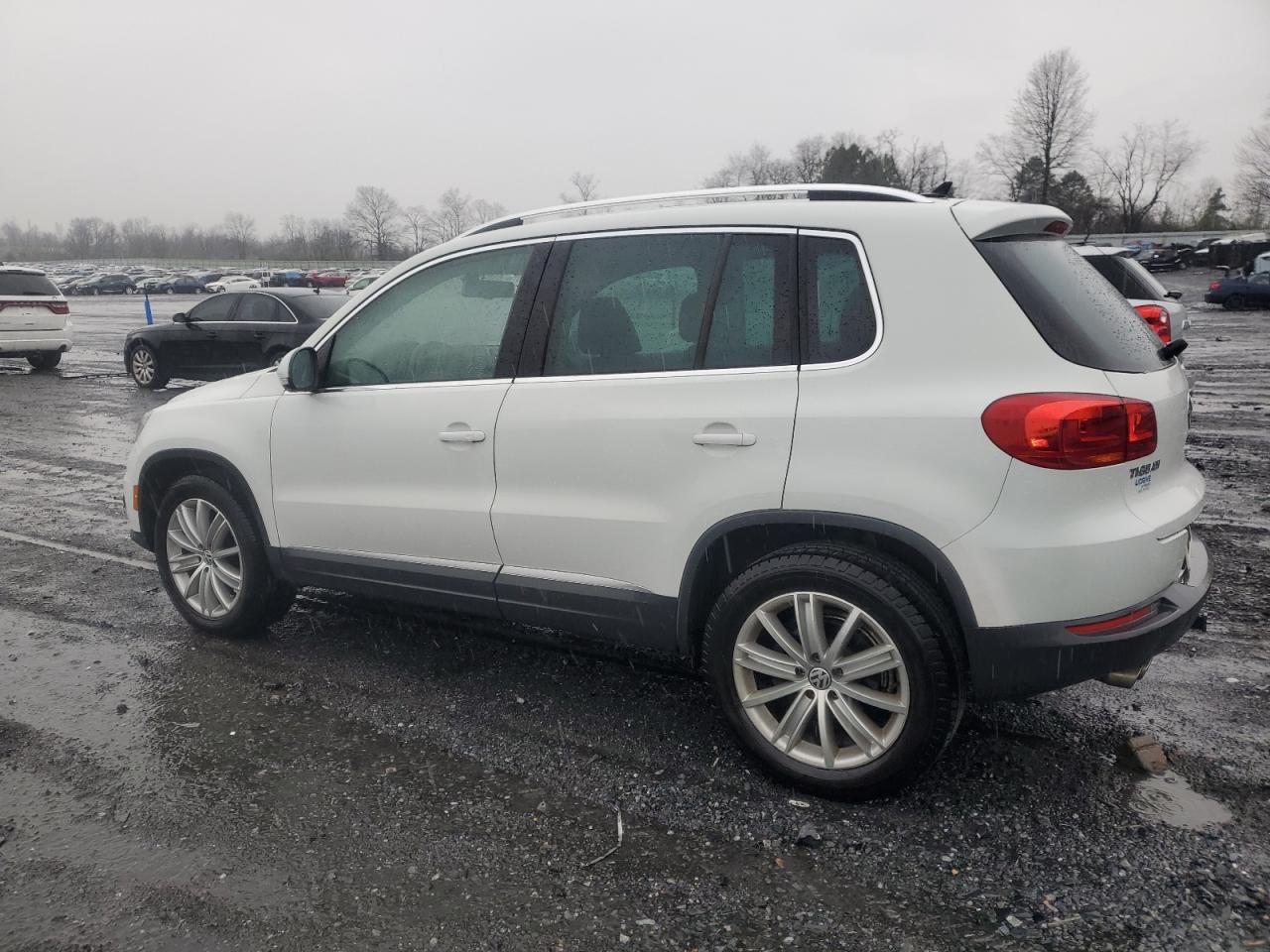 WVGBV7AX6GW519281 2016 Volkswagen Tiguan S