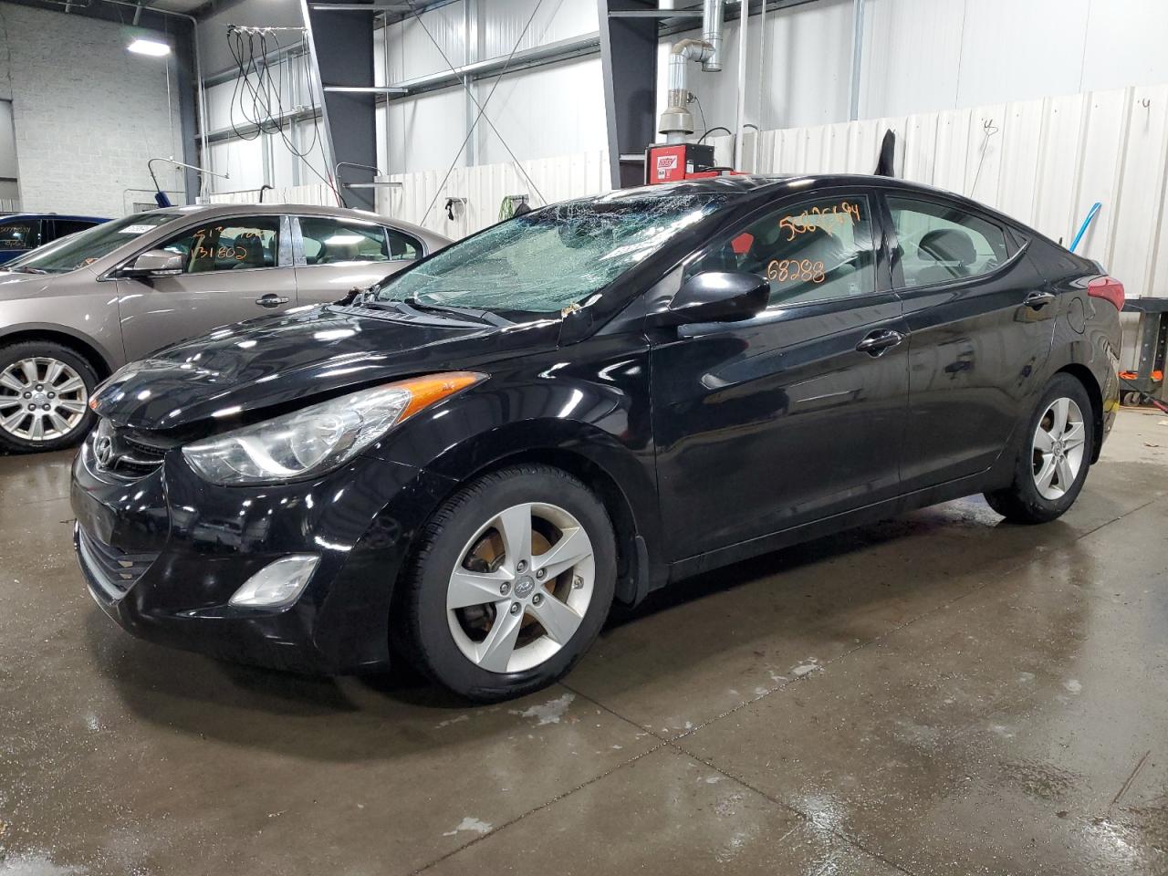 5NPDH4AE2DH402140 2013 Hyundai Elantra Gls