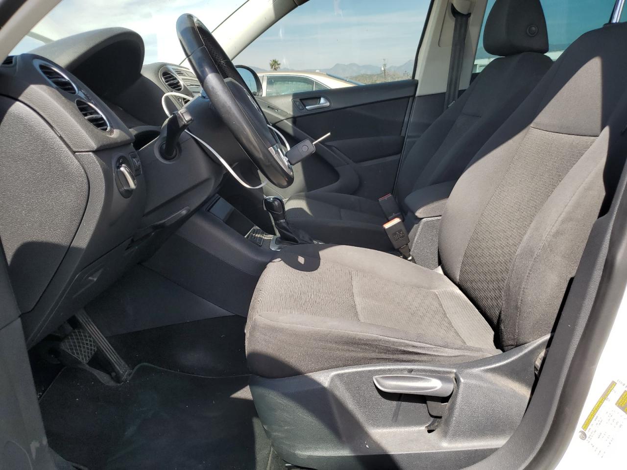 WVGAV3AX3DW572620 2013 Volkswagen Tiguan S