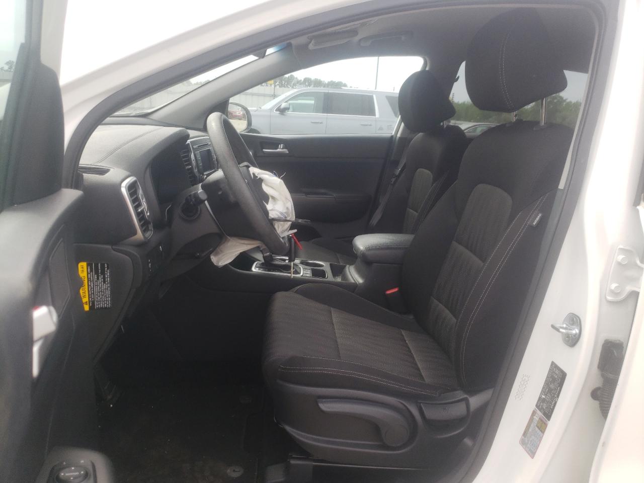 KNDPMCAC7K7533194 2019 Kia Sportage Lx