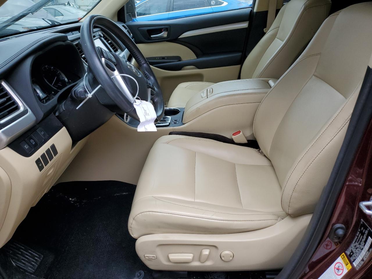 5TDKZRFHXJS270710 2018 Toyota Highlander Se