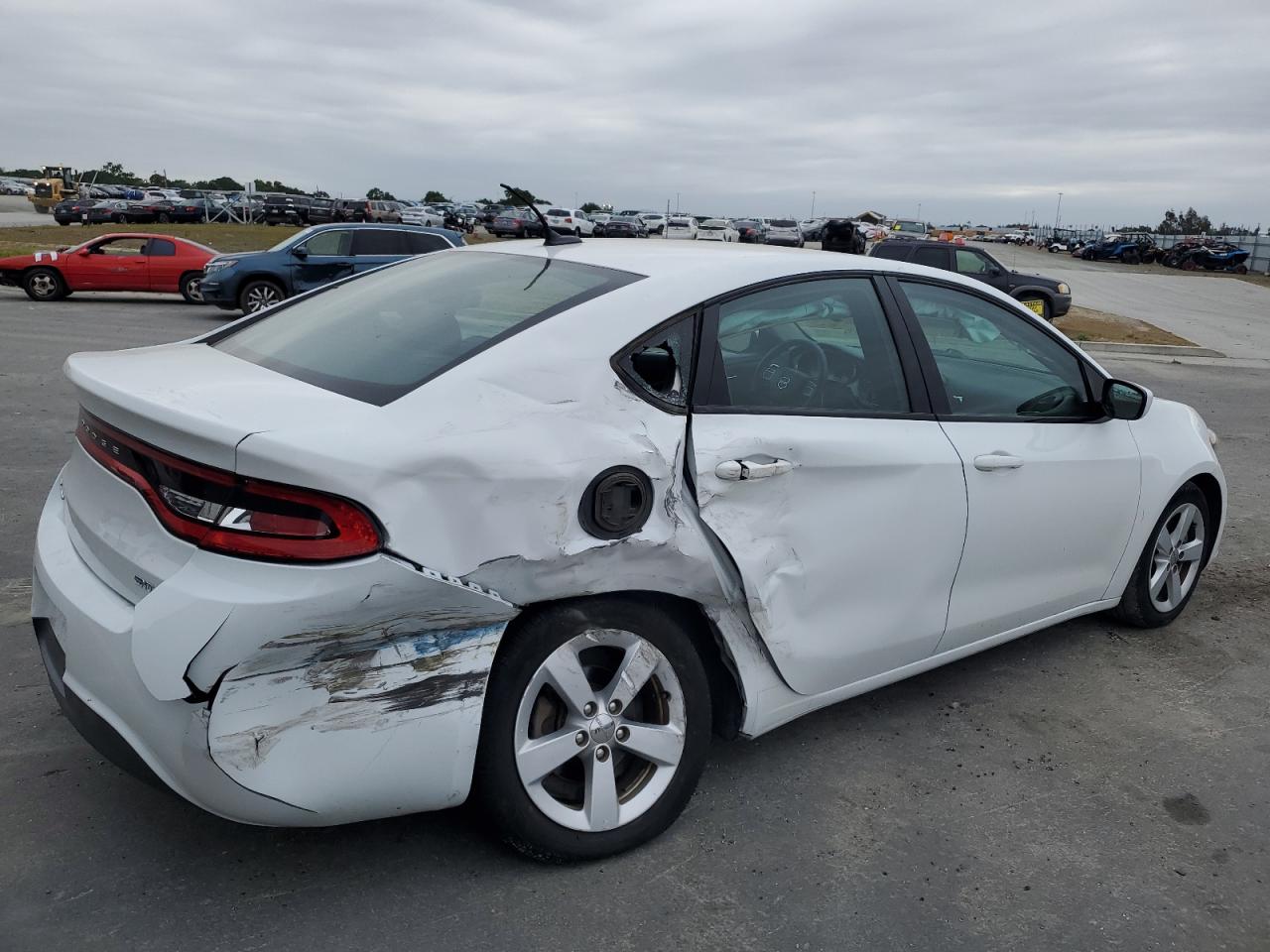 1C3CDFBB8GD661334 2016 Dodge Dart Sxt