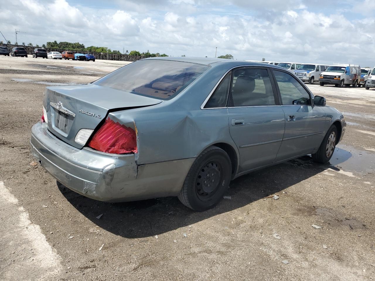 4T1BF28B52U224235 2002 Toyota Avalon Xl