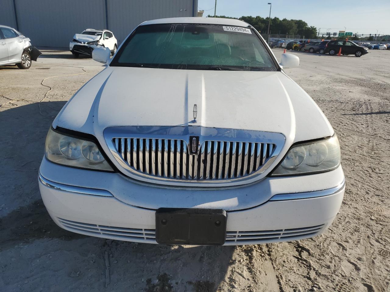 2LNHM82V39X636419 2009 Lincoln Town Car Signature Limited