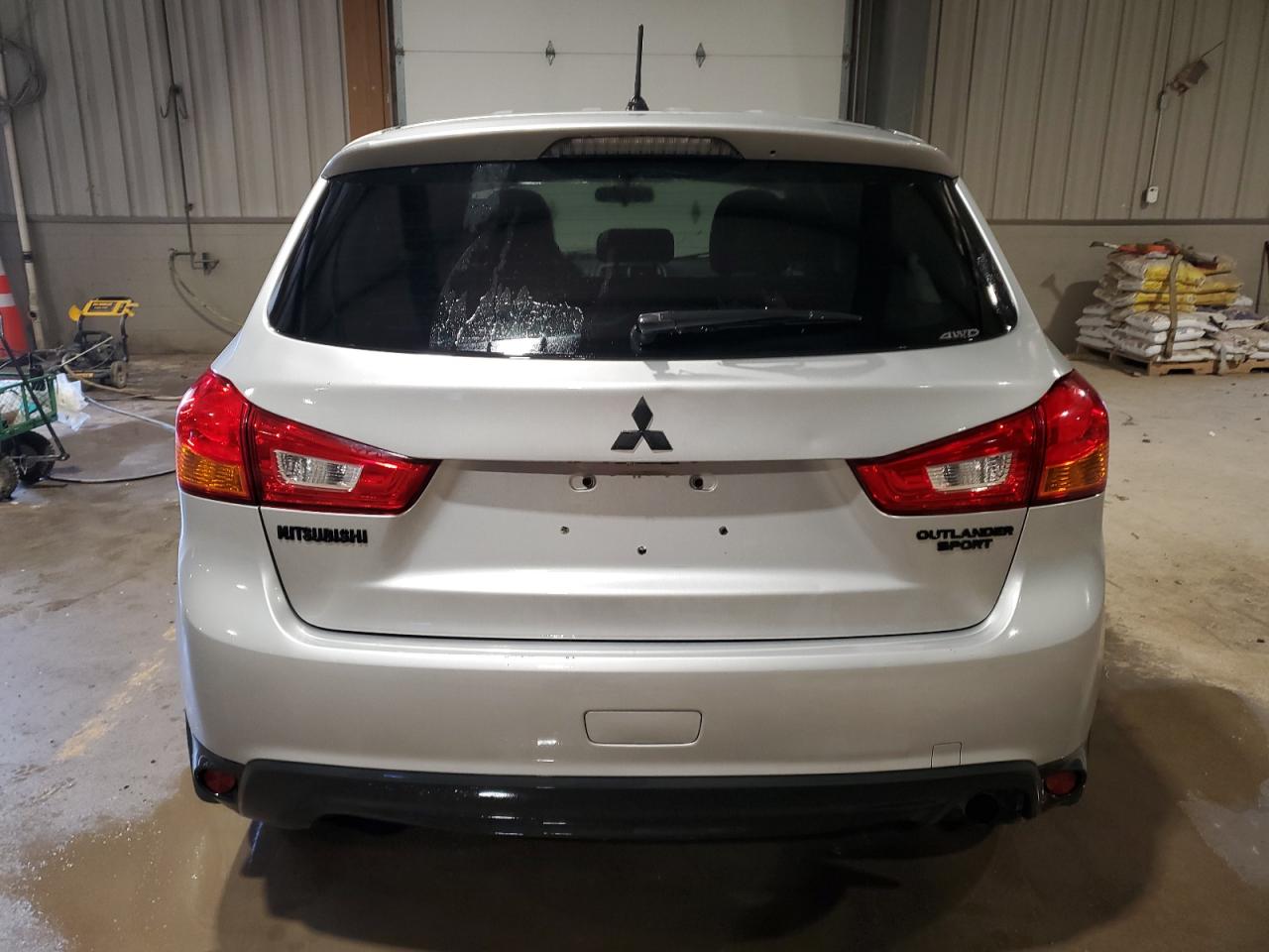 Lot #2735461781 2015 MITSUBISHI OUTLANDER