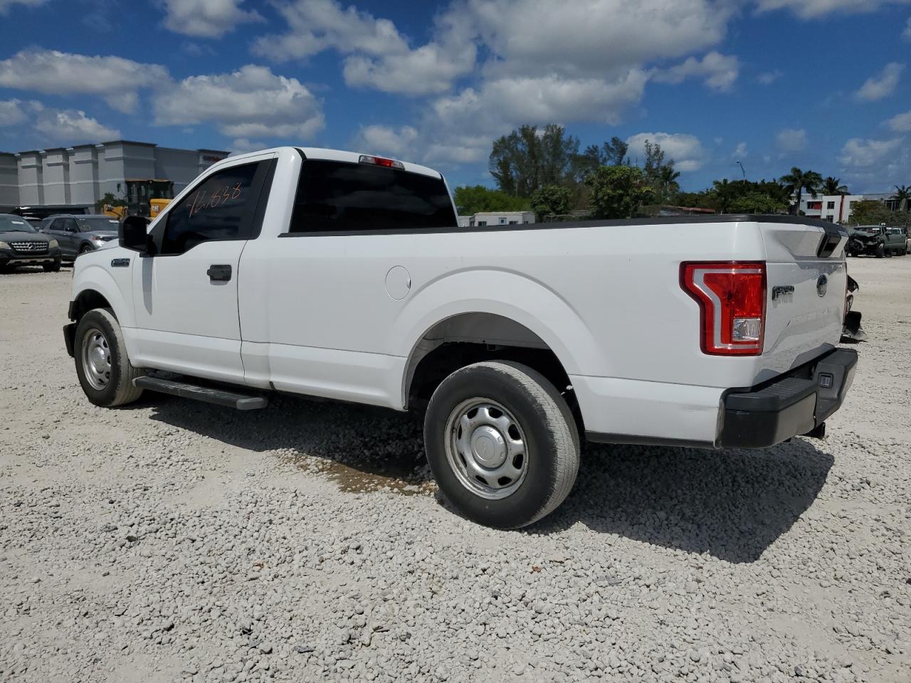 1FTMF1C86HKD41426 2017 Ford F150