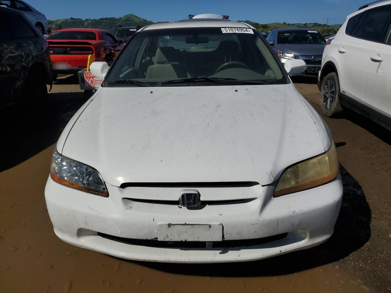 1HGCG5649WA204154 1998 Honda Accord Lx