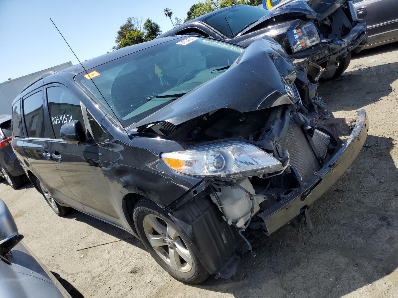 2012 Toyota Sienna Xle vin: 5TDYK3DC3CS272420