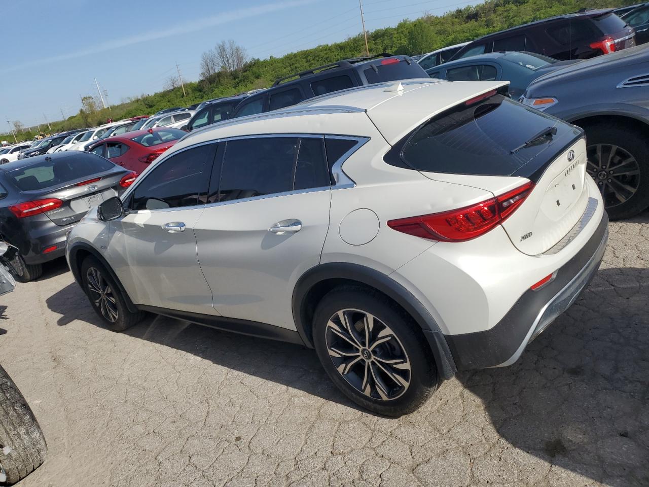 2018 Infiniti Qx30 Base vin: SJKCH5CR3JA041258