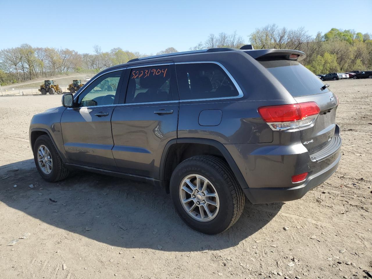 1C4RJFAG7JC468049 2018 Jeep Grand Cherokee Laredo