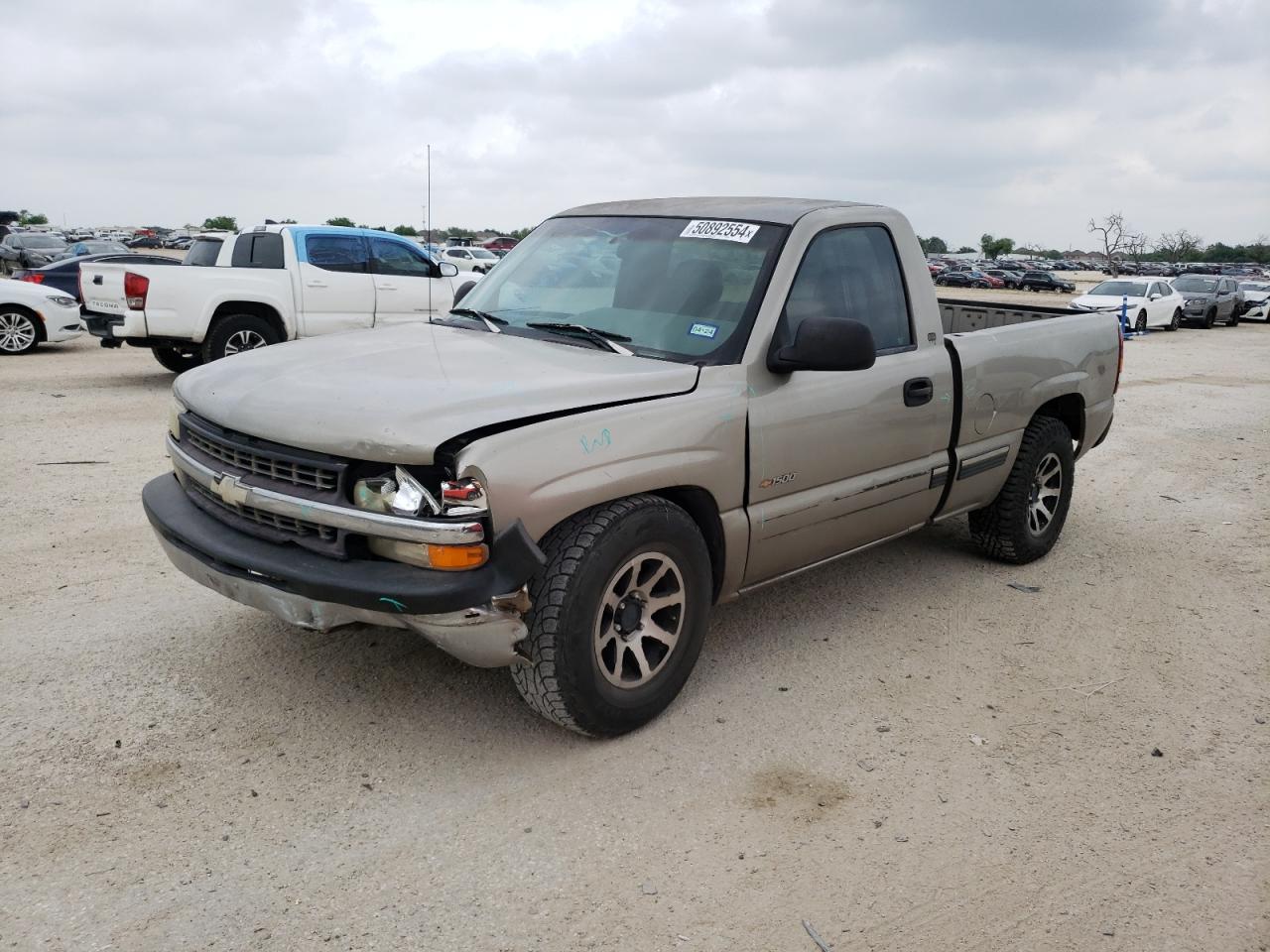 1GCEC14W1YZ124237 2000 Chevrolet Silverado C1500