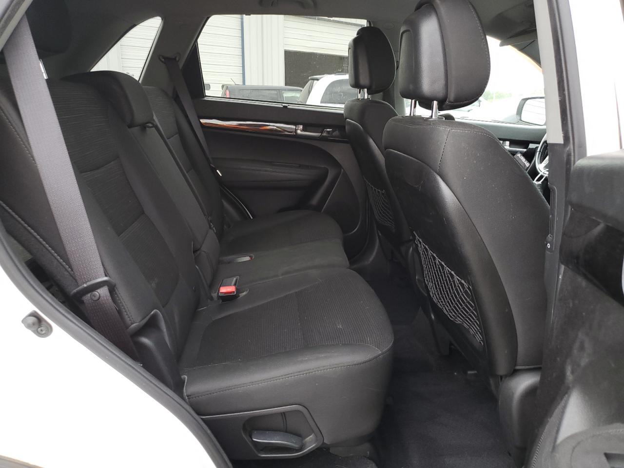 5XYKT3A68EG534109 2014 Kia Sorento Lx